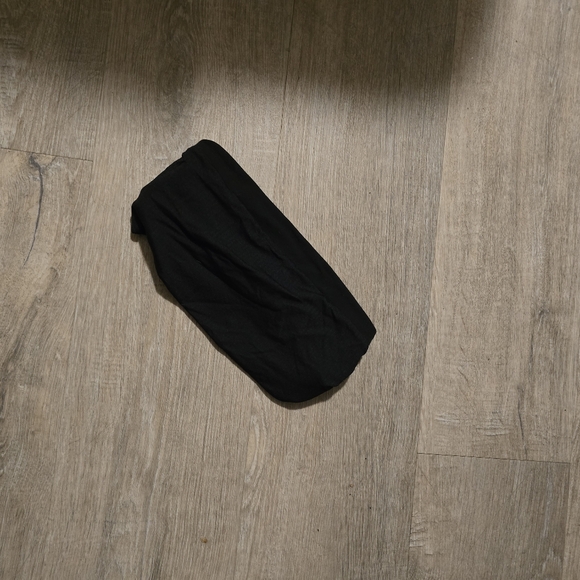 Lululemon - Picture 2 of 2